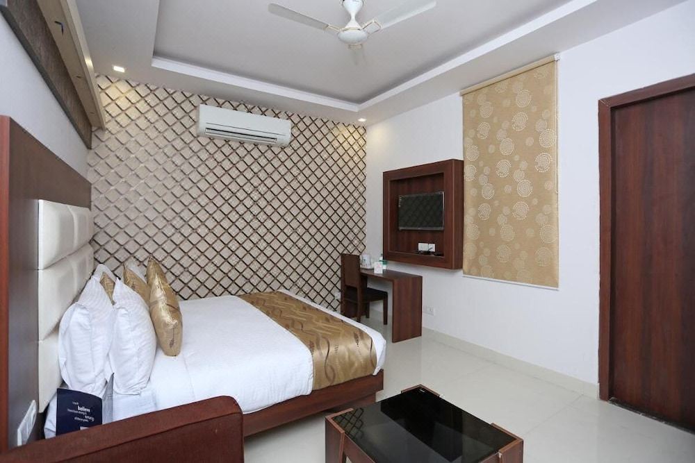 Photo of Bedroom in Mahipalpur