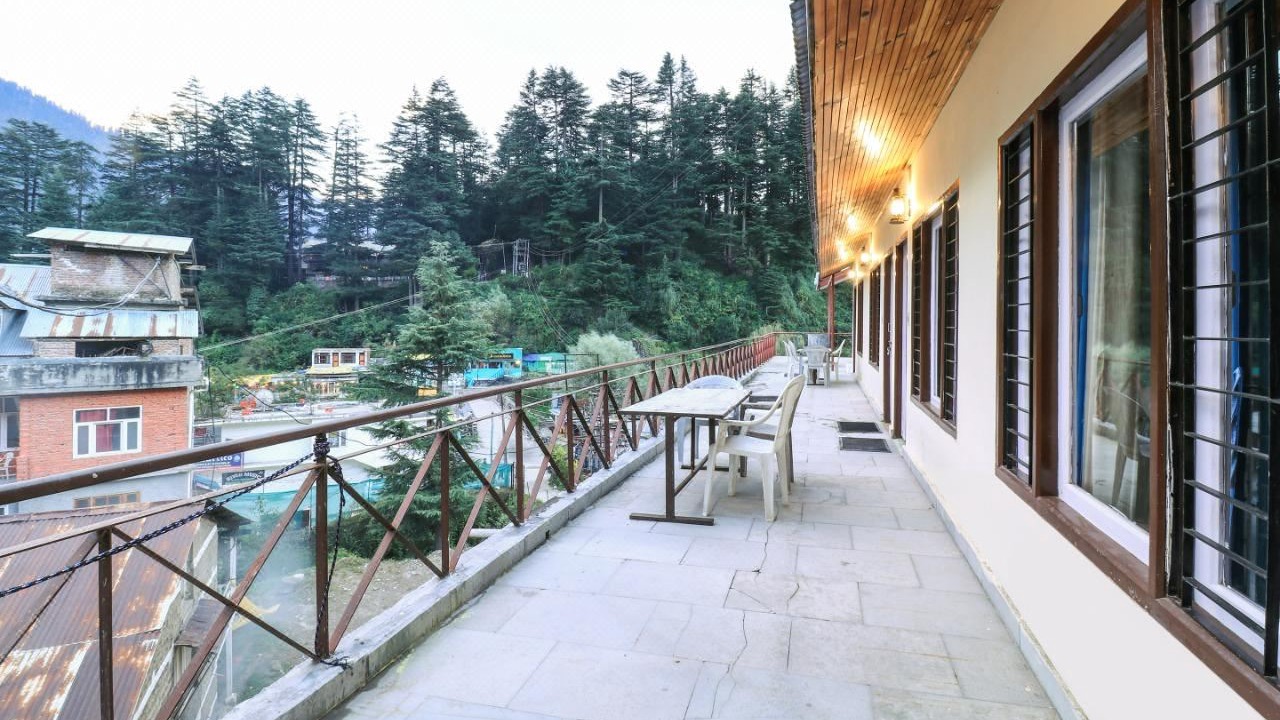 Photo of Others in Old Manali