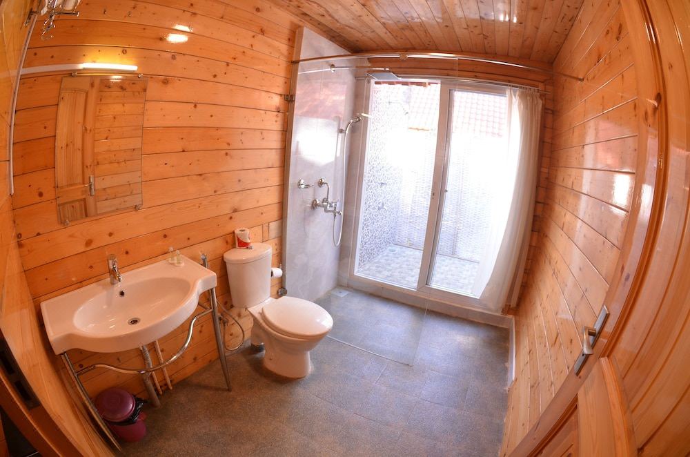 Photo of Bathroom in Betalbatim