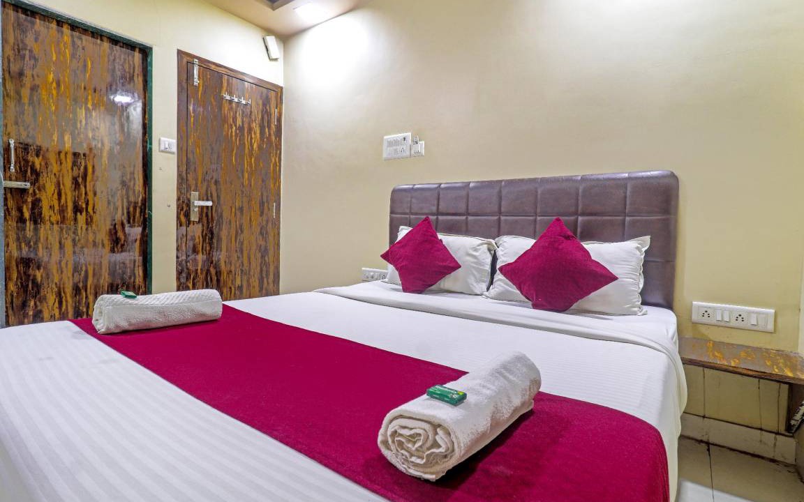 Photo of Bedroom in Prabhadevi
