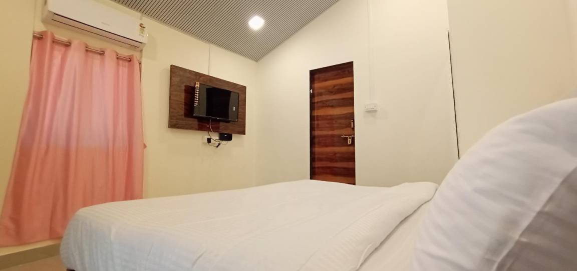 Photo of Bedroom in Matheran
