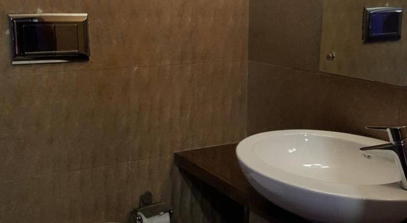 Photo of Bathroom in Malad West