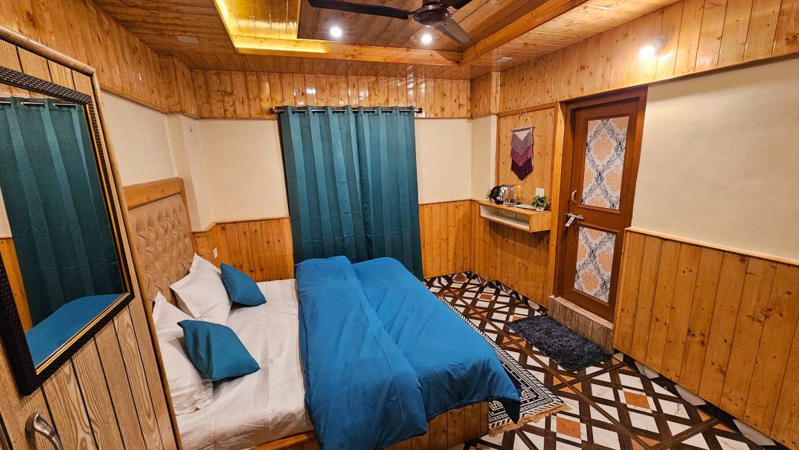 Photo of Others in Kasol