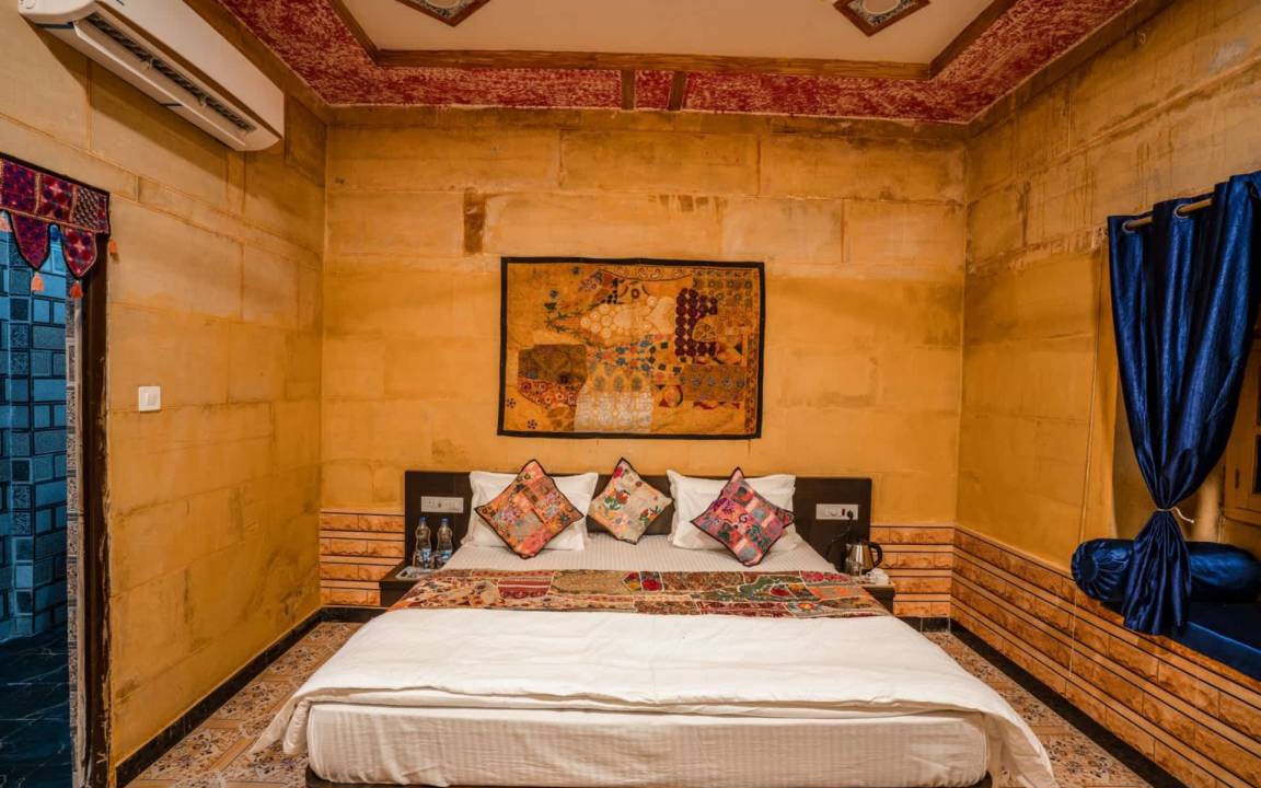 Photo of Bedroom in Amar Sagar Pol