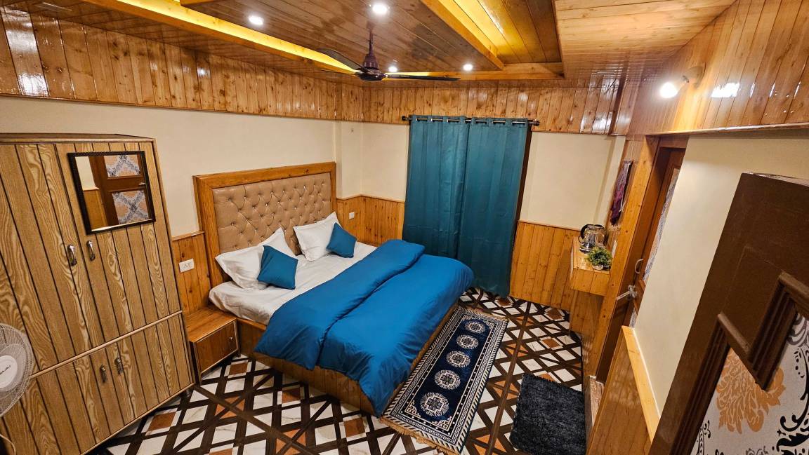 Photo of Others in Kasol