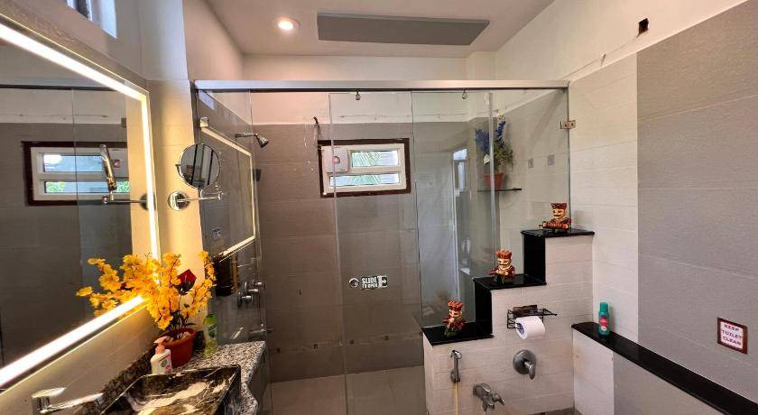 Photo of Bathroom in Maninagar