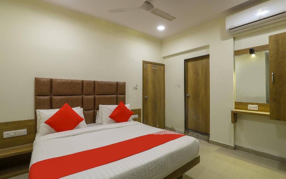 Photo of Bedroom in Navrangpura
