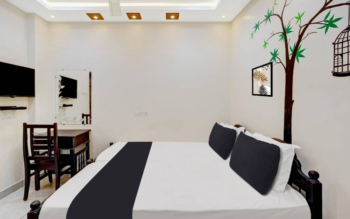Photo of Bedroom in Poovar