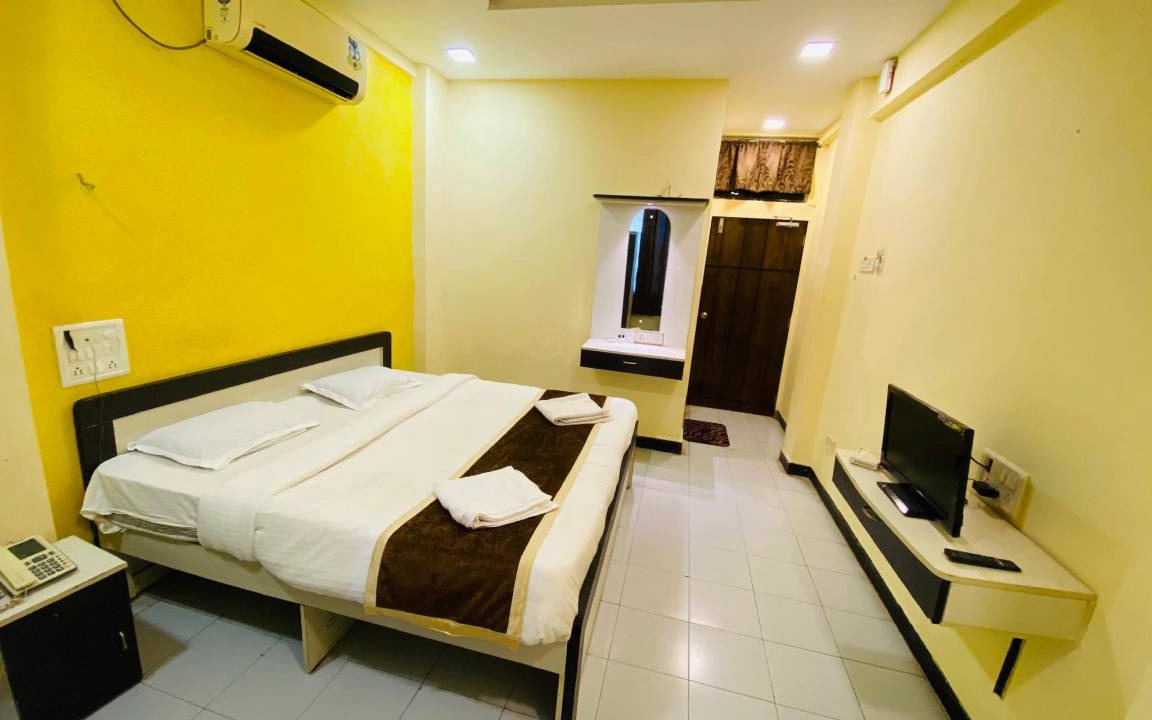 Photo of Bedroom in Ratnagiri