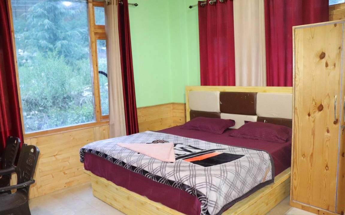 Photo of Bedroom in Kasol