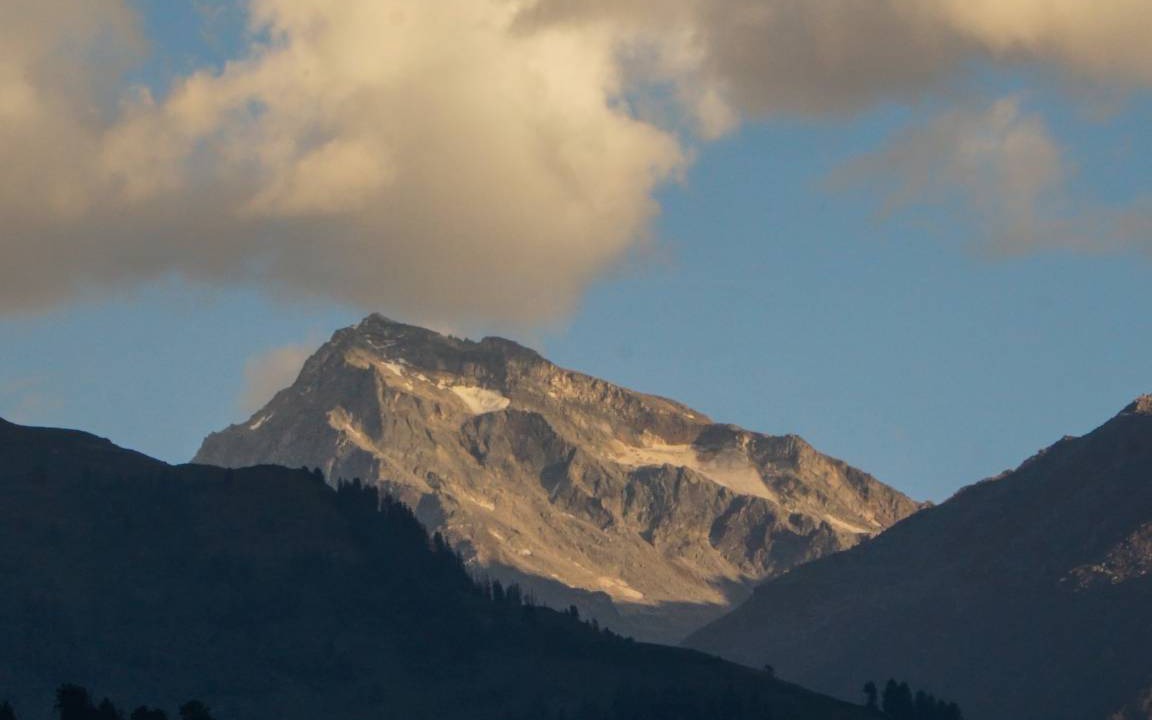Photo of Others in Old Manali
