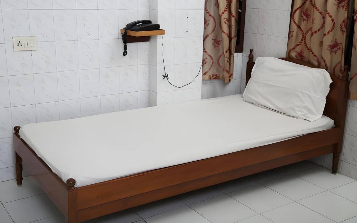 Photo of Bedroom in Teynampet