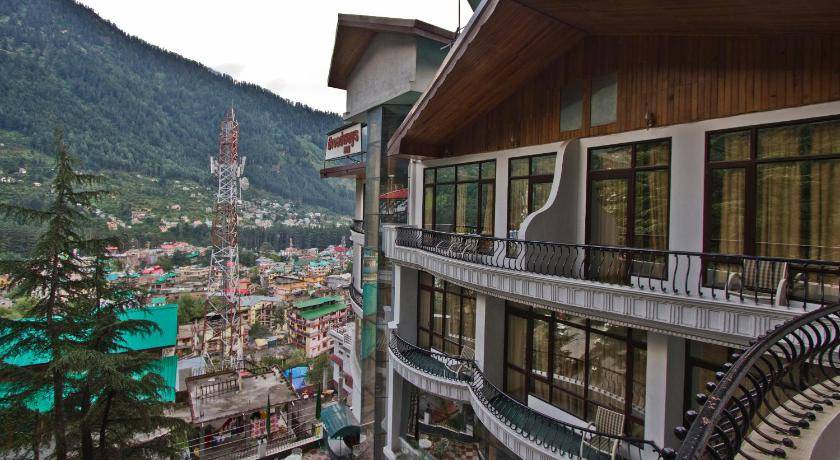 Photo of Others in Old Manali