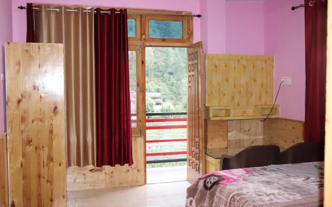 Photo of Bedroom in Kasol