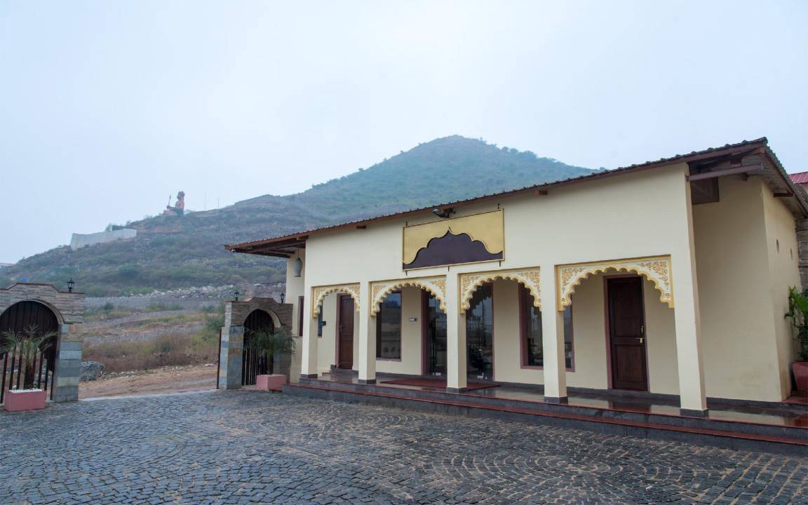 Photo of Others in Bedla