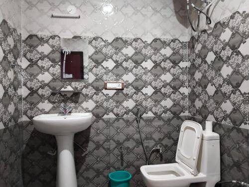 Photo of Bathroom in Gunehr