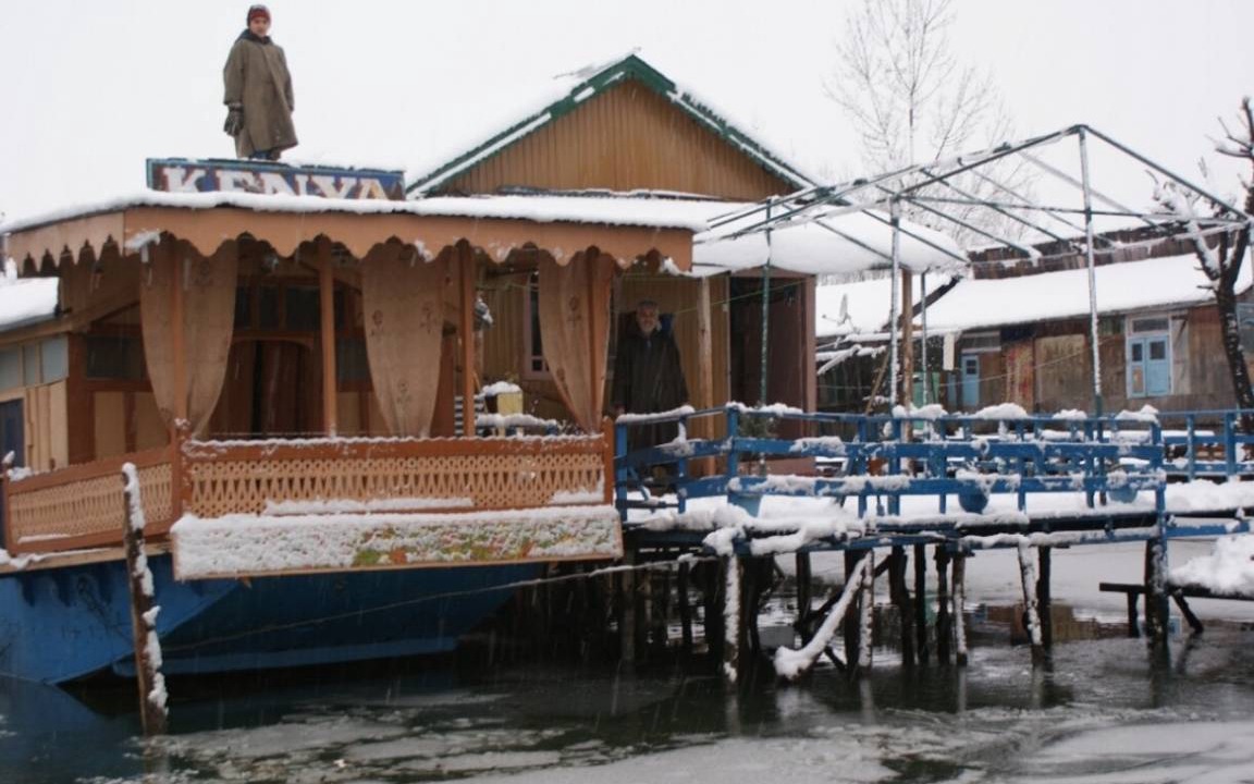 Photo of Buildings in Dal Lake