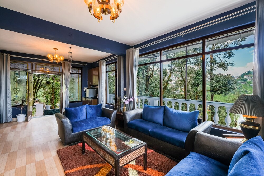 Photo of Livingroom in The Mall Road