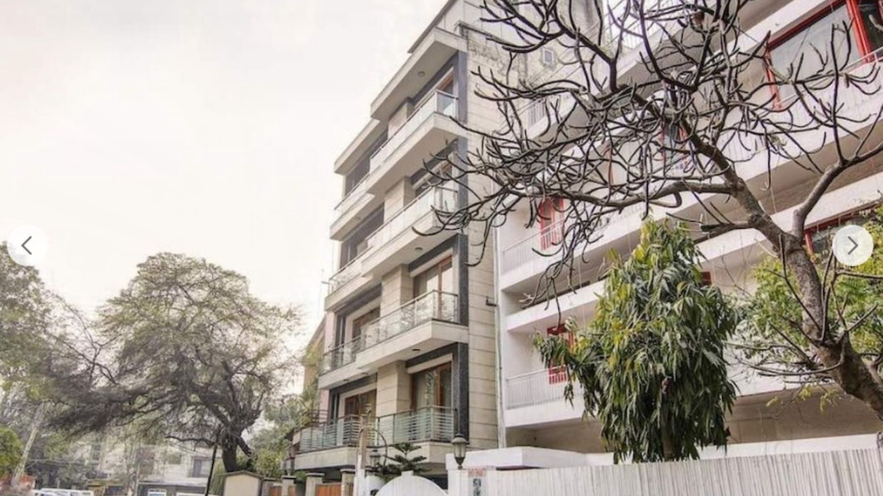 Photo of Buildings in Safdarjung Enclave