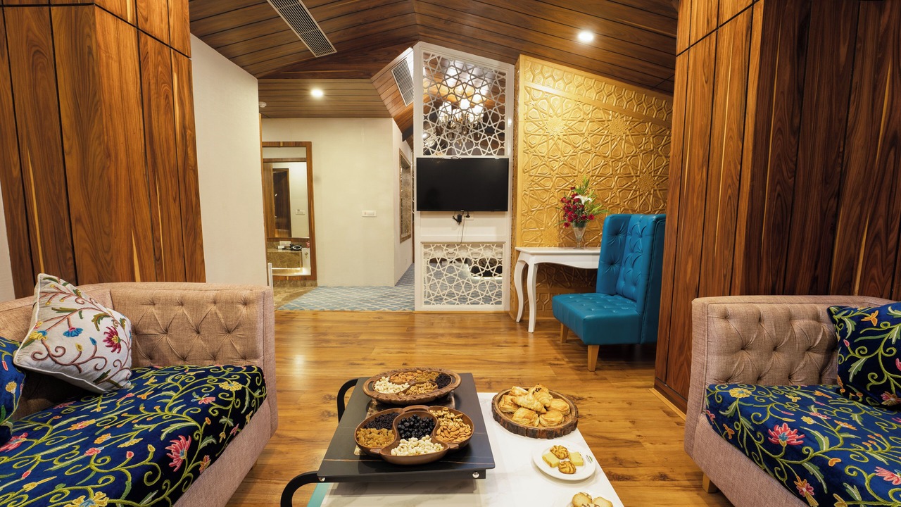 Photo of Bedroom in Dal Lake