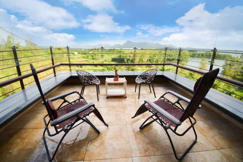 Photo of Patio Balcony in Khodala