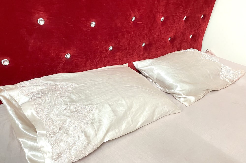 Photo of Bedroom in Dhanmondi