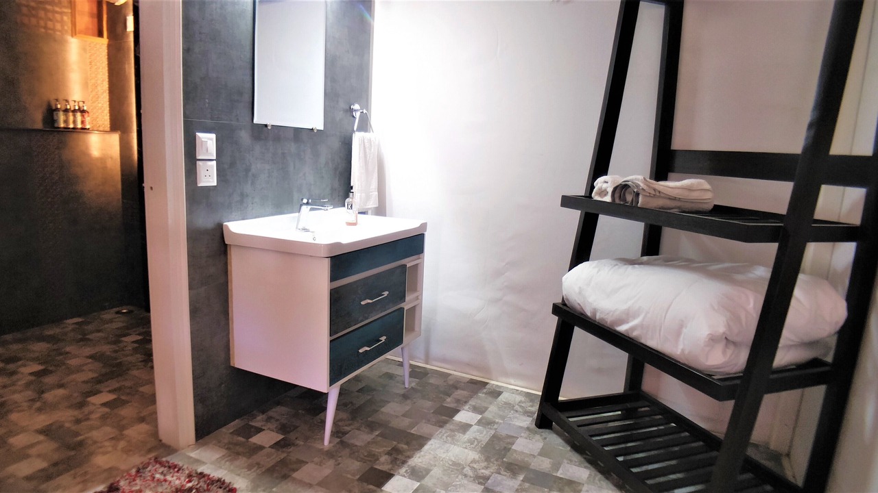 Photo of Bathroom in Kanatal