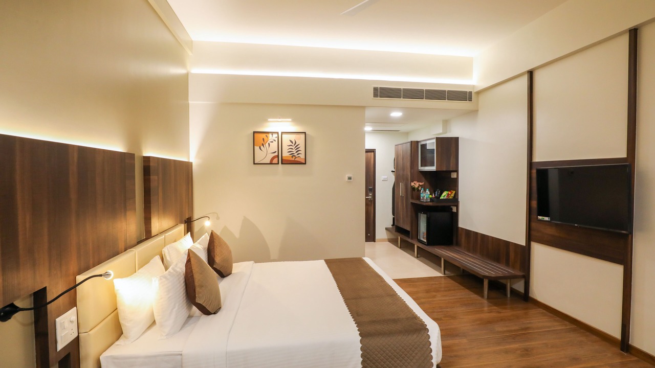Photo of Bedroom in Daulatabad