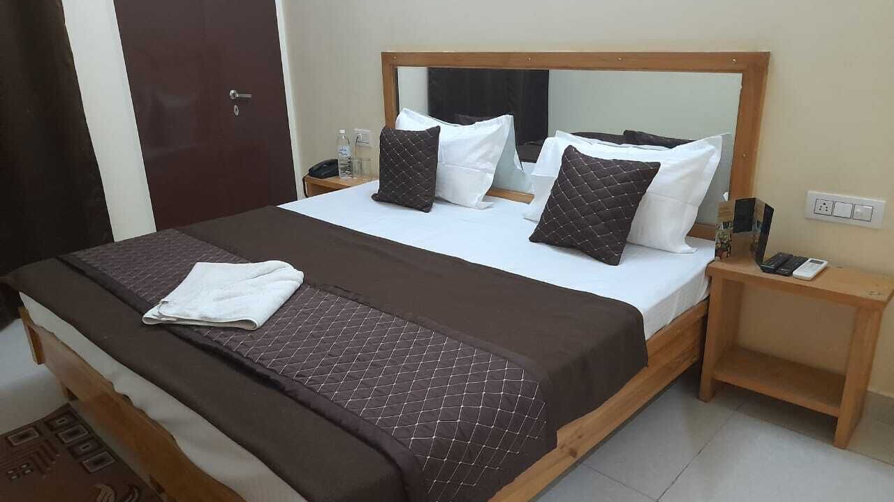 Photo of Bedroom in Tapovan