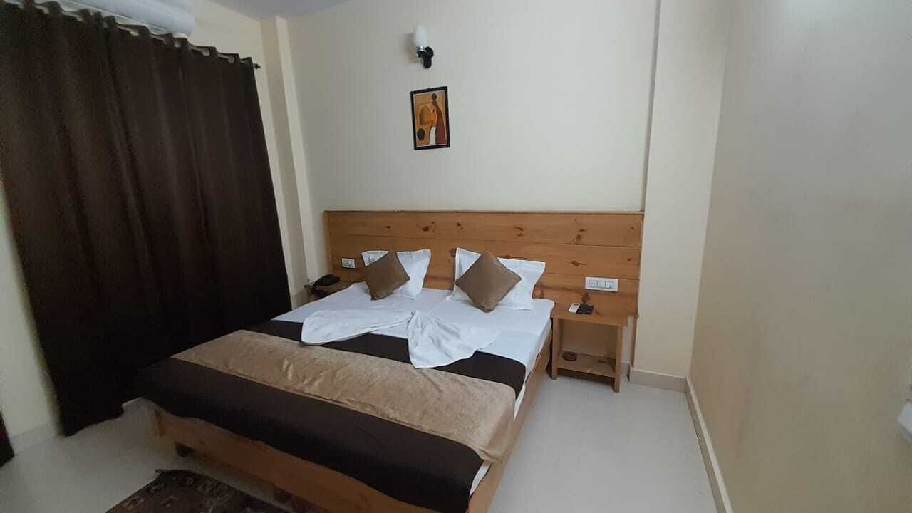 Photo of Bedroom in Tapovan