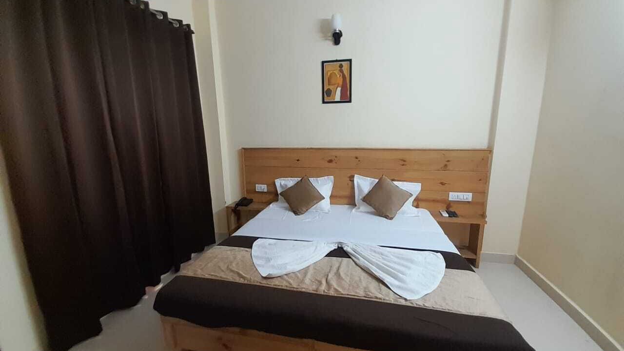 Photo of Bedroom in Tapovan