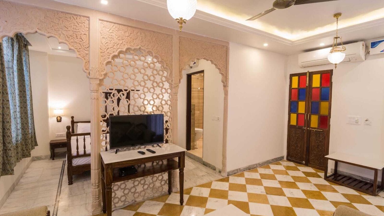 Photo of Bedroom in Pink City