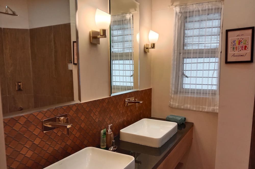 Photo of Bathroom in Agara