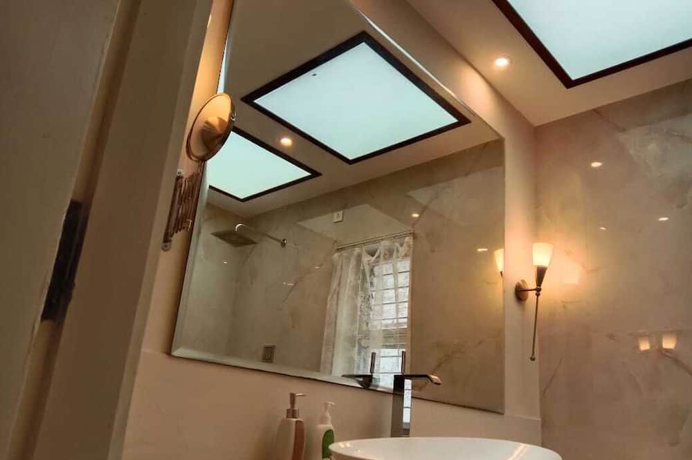 Photo of Bathroom in Koramangala 4th Block