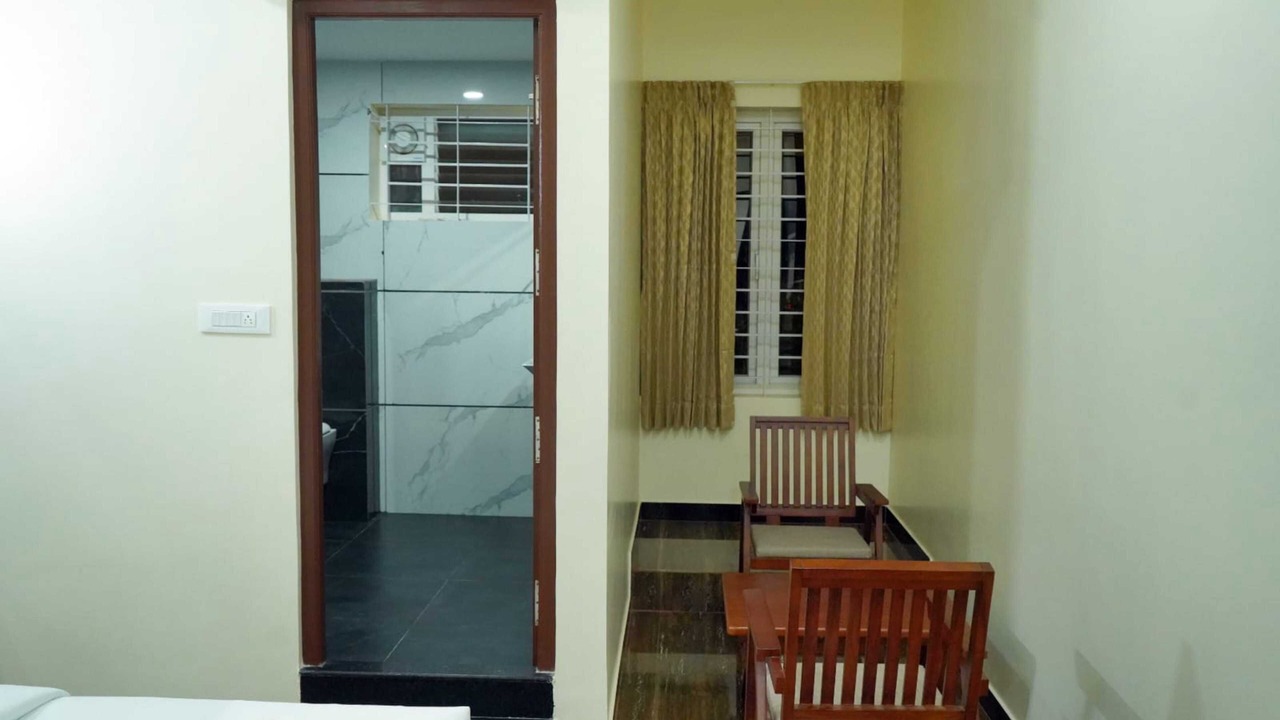Photo of Bedroom in Vadavalli