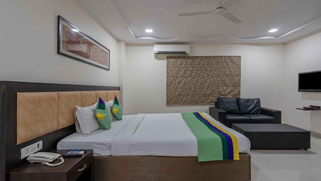 Photo of Bedroom in HITEC City