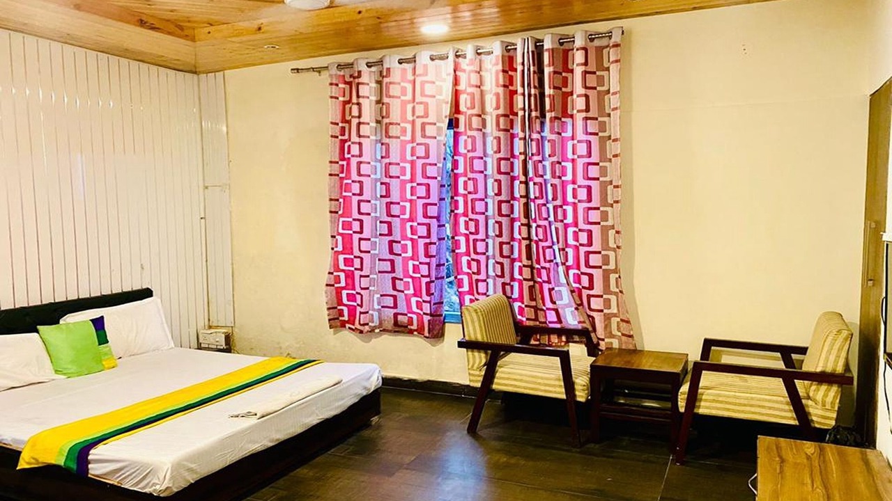 Photo of Bedroom in Dharampur