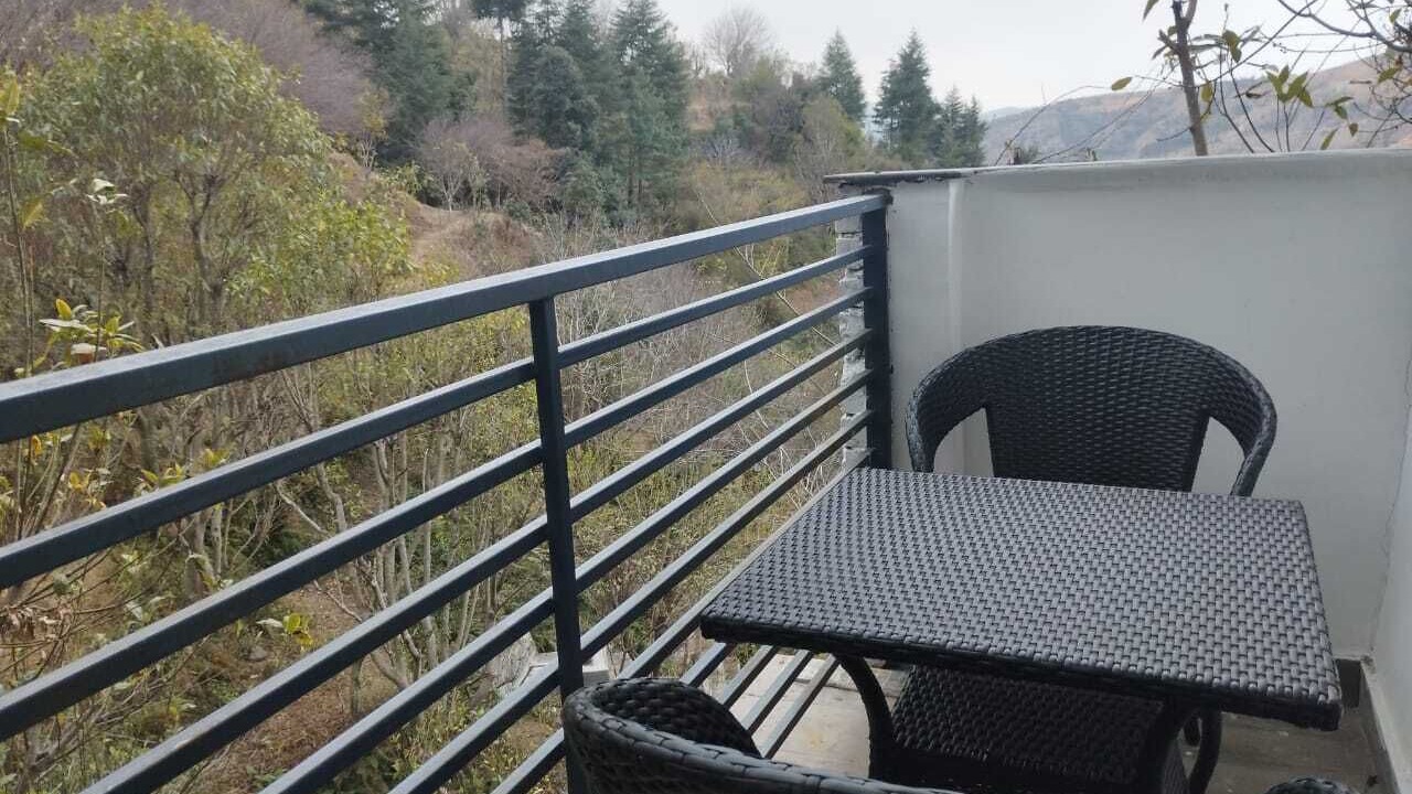 Photo of Patio Balcony in Chakrata