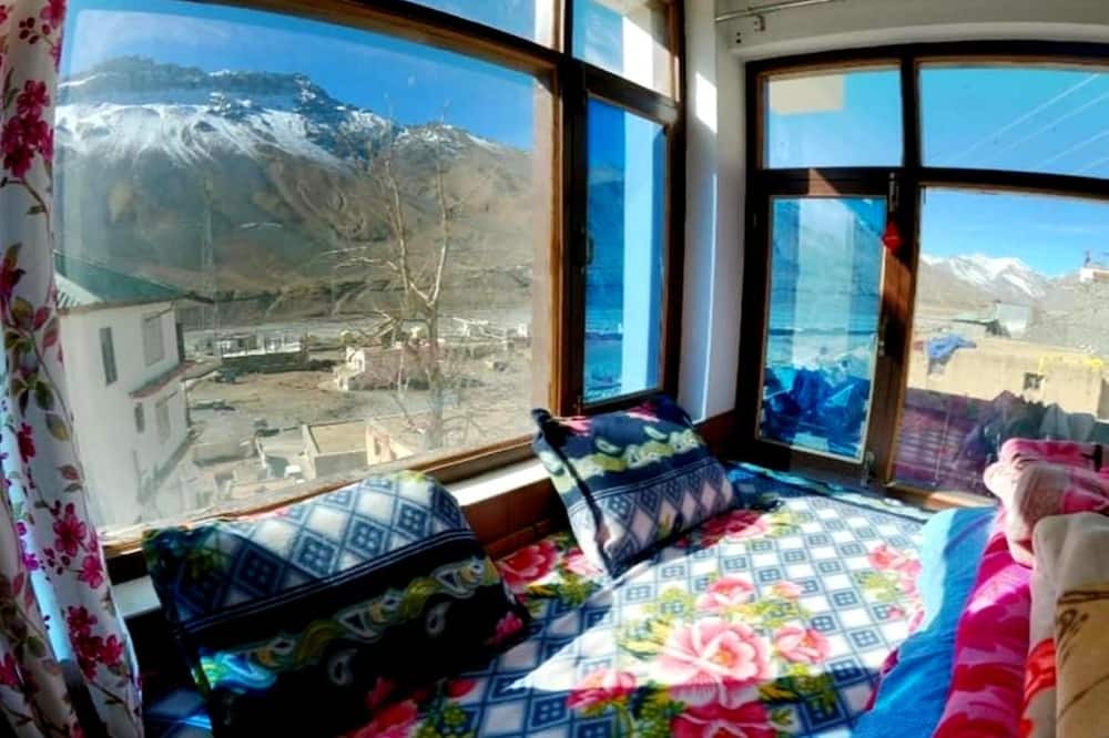 Photo of Bedroom in Kaza