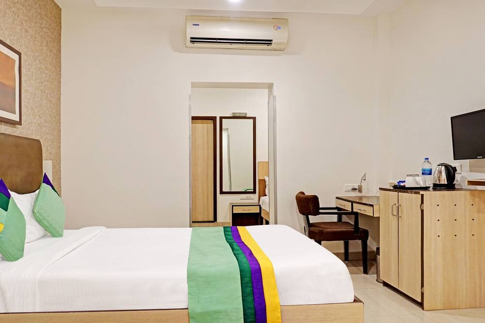 Photo of Bedroom in Central Pune