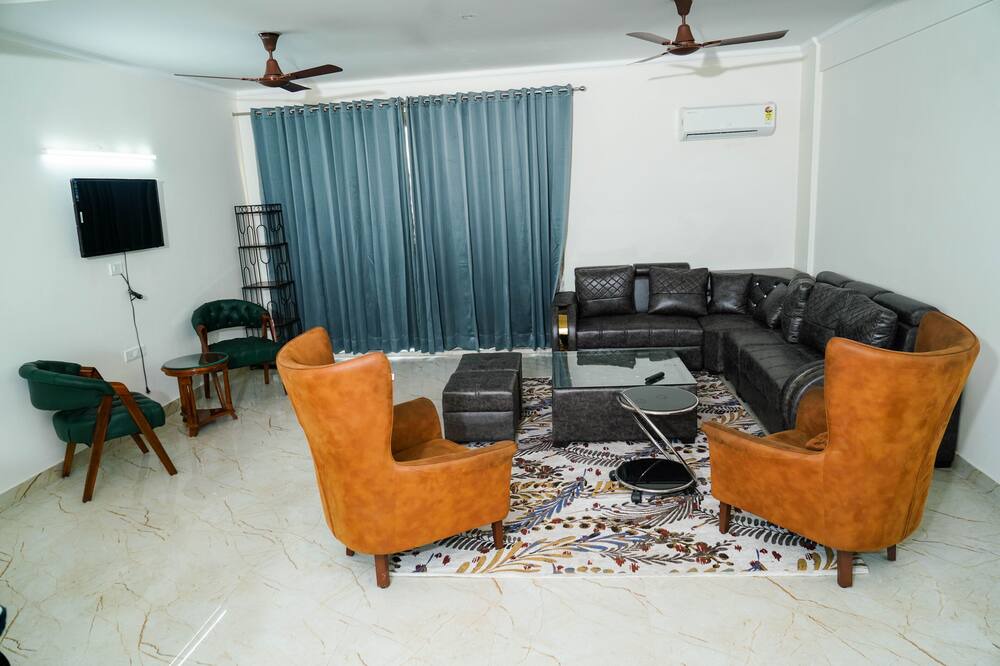 Photo of Livingroom in IMT Manesar