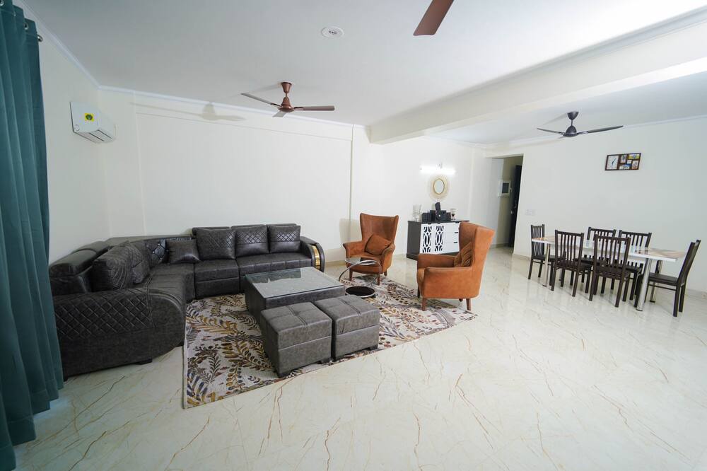Photo of Livingroom in IMT Manesar