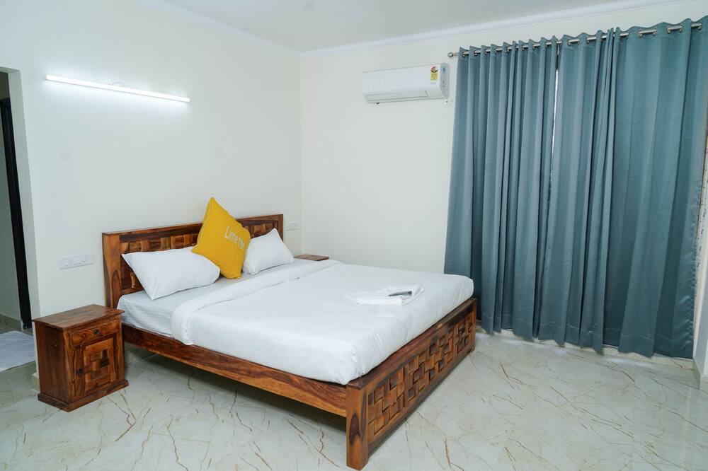 Photo of Bedroom in IMT Manesar