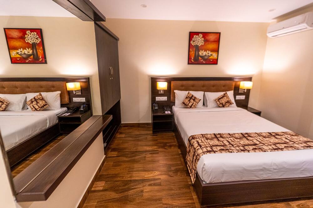 Photo of Bedroom in HBR Layout