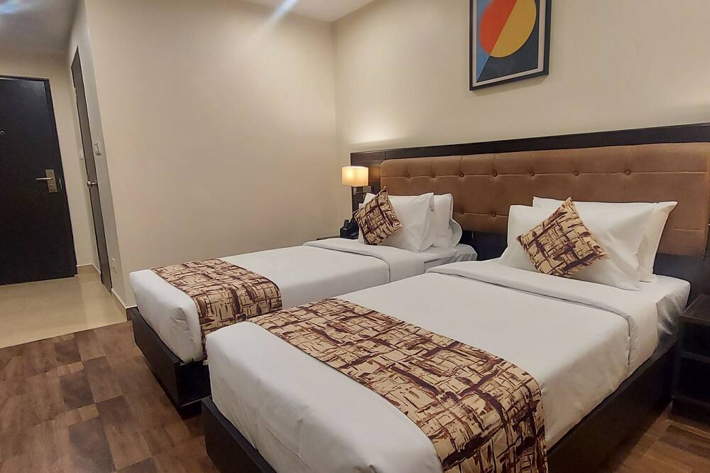 Photo of Bedroom in HBR Layout
