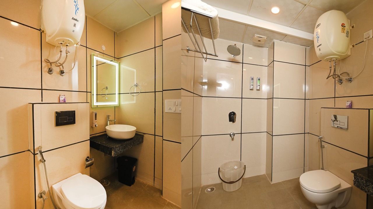 Photo of Bathroom in DLF Phase 3
