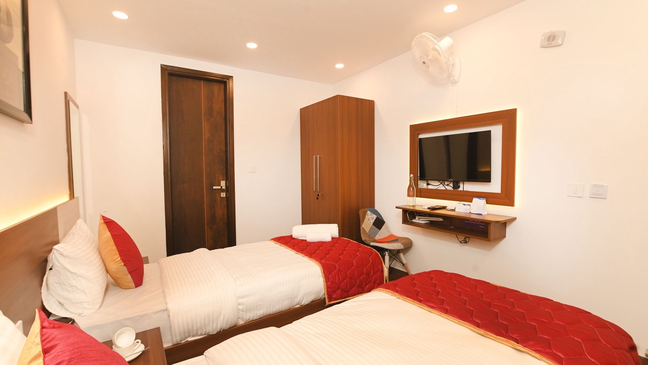 Photo of Bedroom in DLF Phase 3
