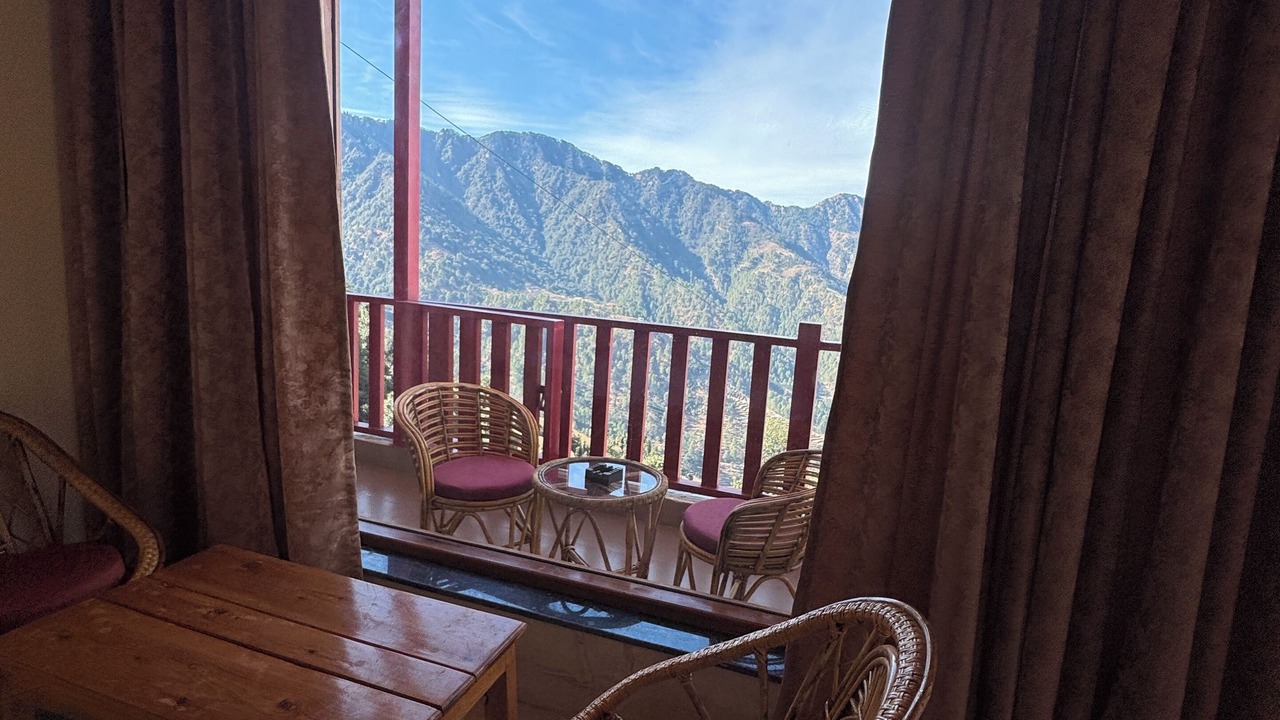 Photo of Patio Balcony in Tehri Range