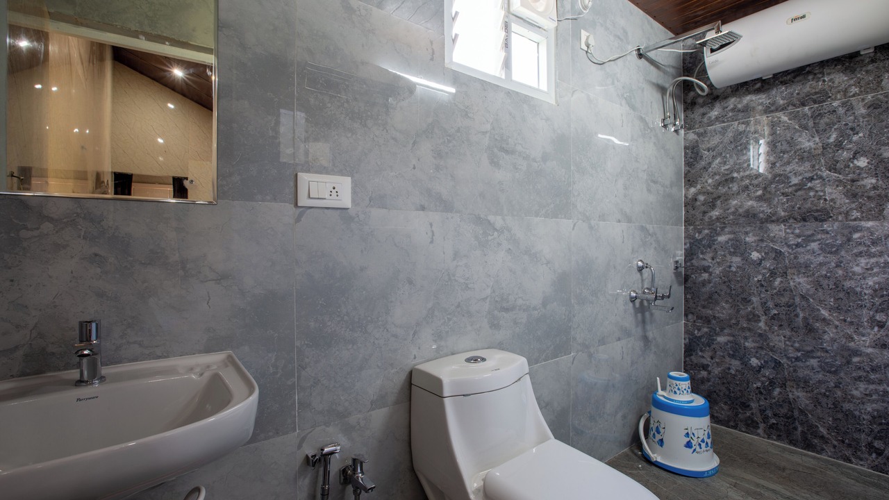 Photo of Bathroom in Vannarpet