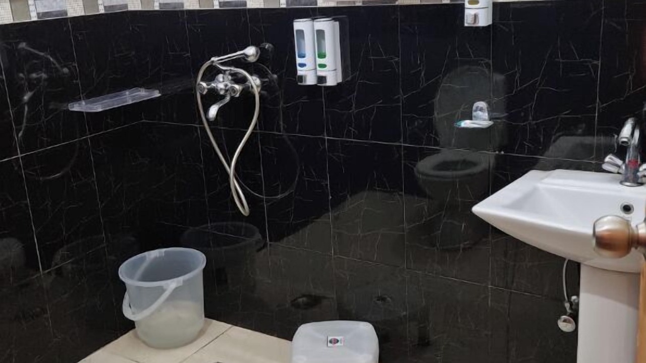Photo of Bathroom in Sakalana Range